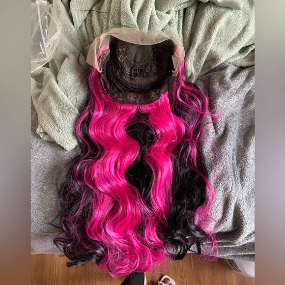20in Synthetic Lace Wig - Picture 2 of 4